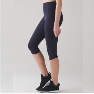 Lululemon Squad Goals Crop Leggings